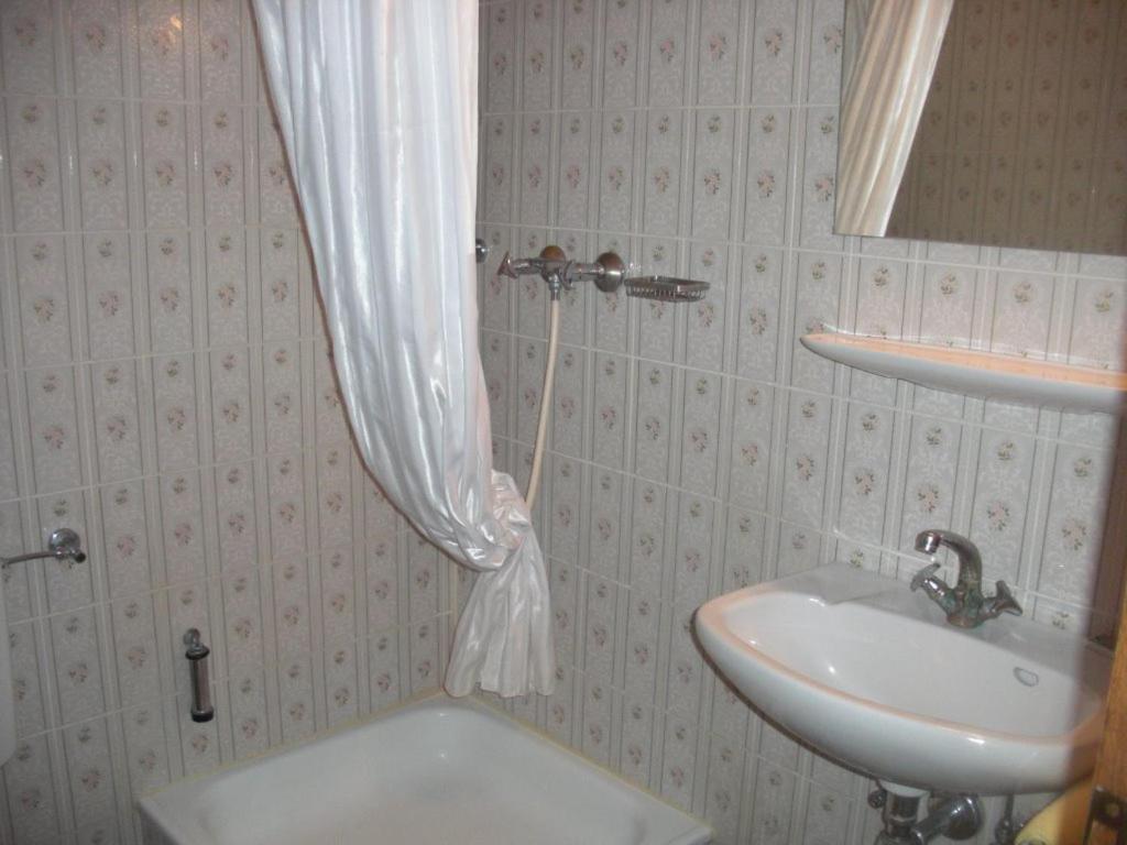 Landgasthof Haslacher Guest House Bobing Room photo